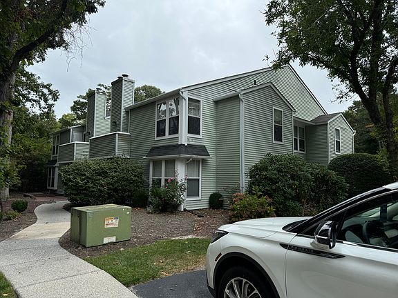2nd image of 95 Pleasant Ave #95