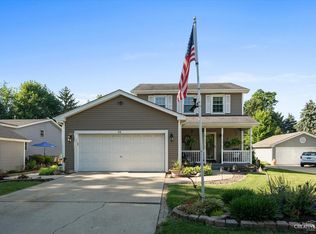 58 Meadows Dr, Sugar Grove, IL 60554