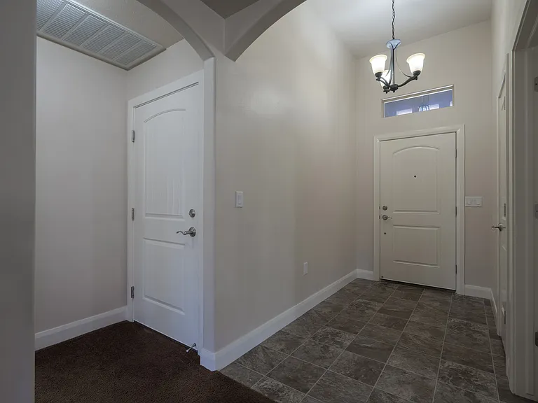 986 Camel Springs Dr — Photo 34