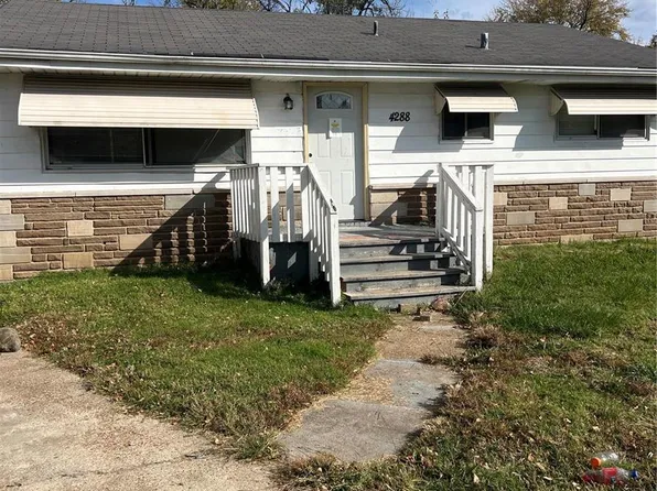 4288 Smithfield Pl, Saint Louis, MO 63134