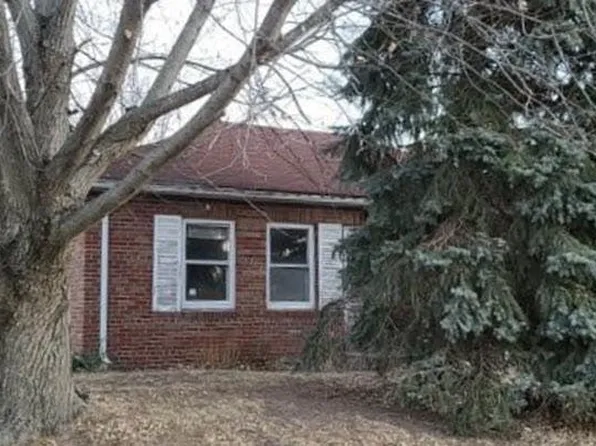 4401 23rd Ave, Rock Island, IL 61201