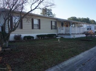 74 Eagle Dr, Whiting, NJ 08759