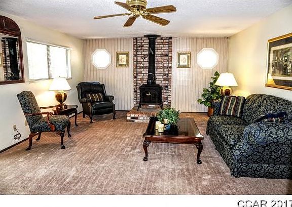 3rd image of 2962 Pine Knoll Dr