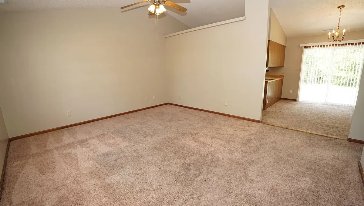 Building Photo - 103 N Ginger Dr