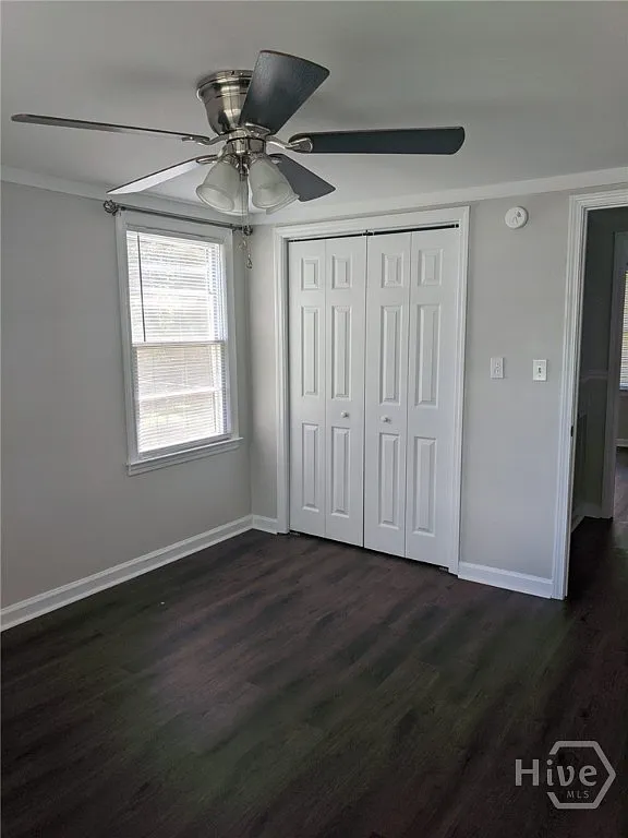 3 bed, 1.0 bath, 902 sqft, $1,750 — Photo 4