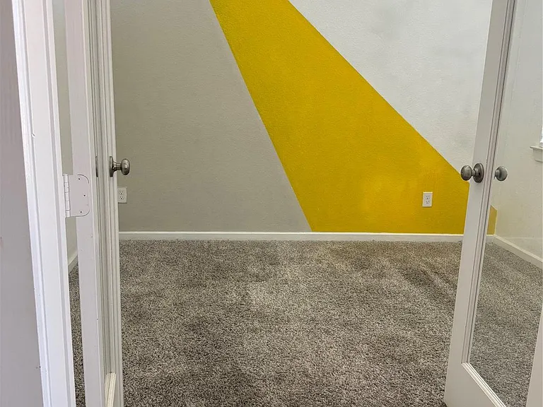 21535 Reserve Hill Ln — Photo 5
