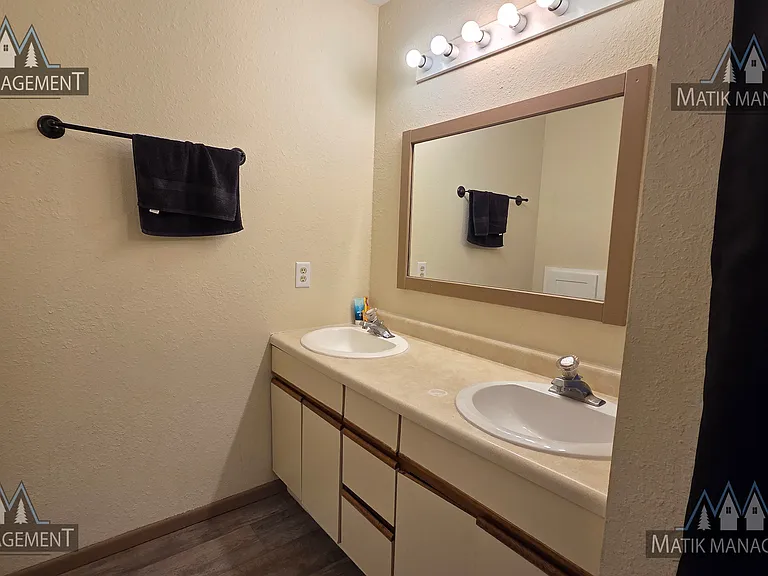 2651 Malmquist Ave — Photo 2