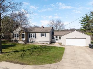 2427 Wadsworth Rd, Barberton, OH 44203