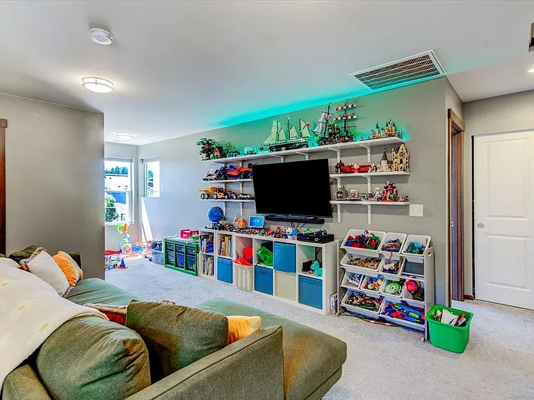5130 Sophie St — Photo 18