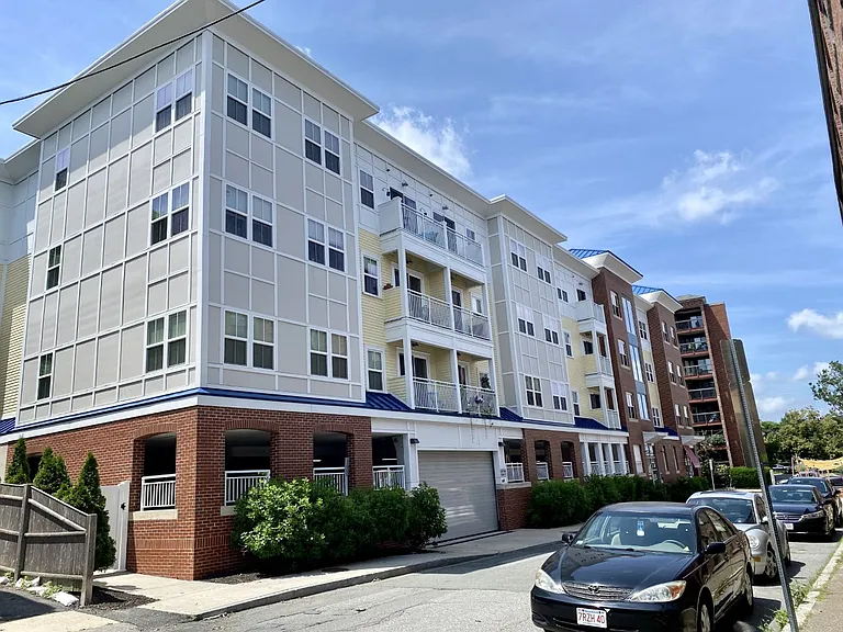 Enterprise Apartment Homes — Photo 3