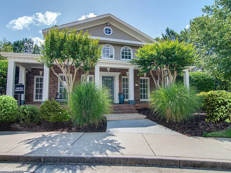 Welcoming Leasing Center