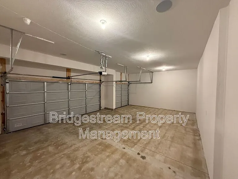 3032 Wellington Ln — Photo 15