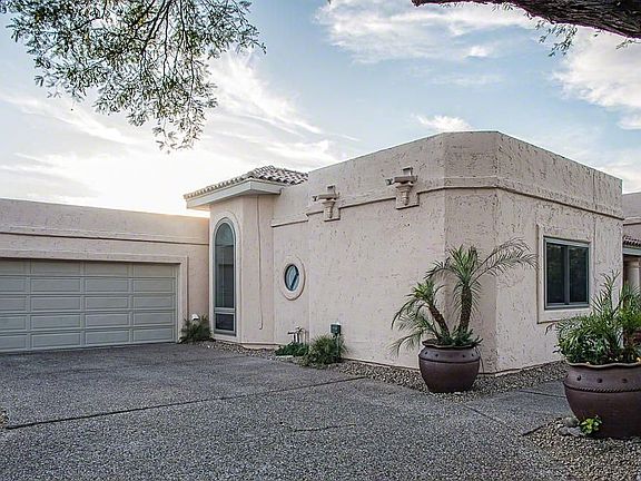 5th image of 2524 E Carol Ave