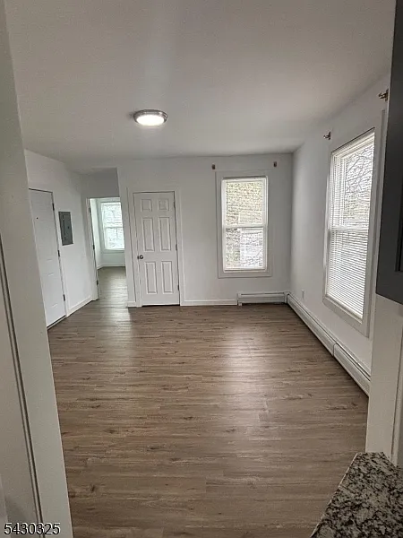 Building Photo - 209 Sharp St #2