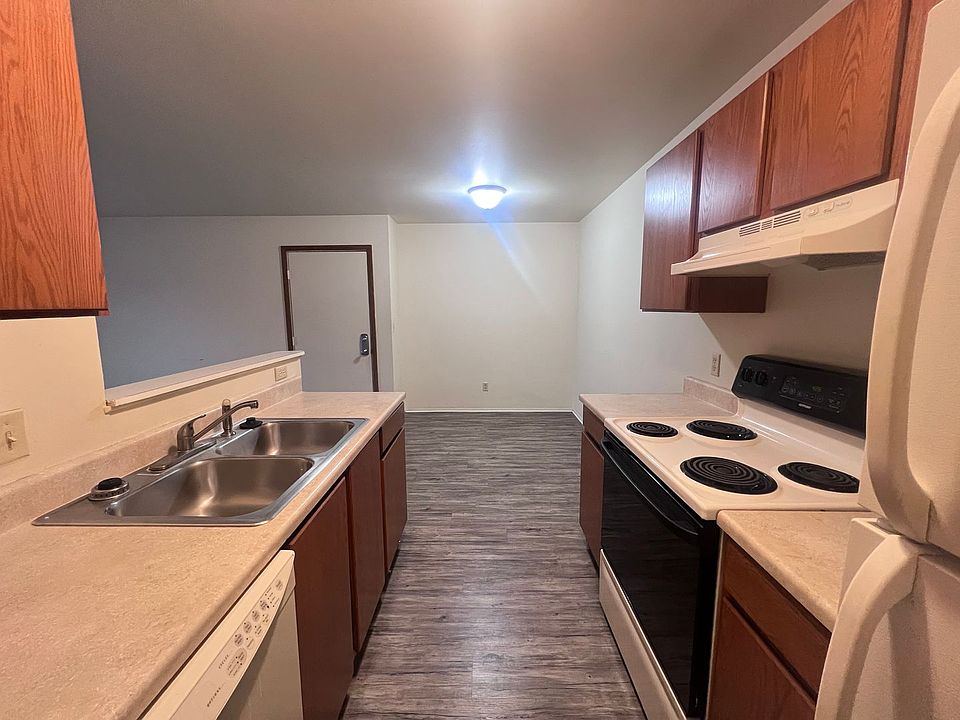 1st image of 501 Donna Dr NW #0
