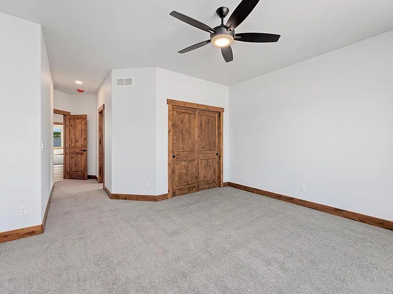 Bedroom guest suite