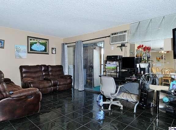 4th image of 7826 Laurel Canyon Blvd Unit 3