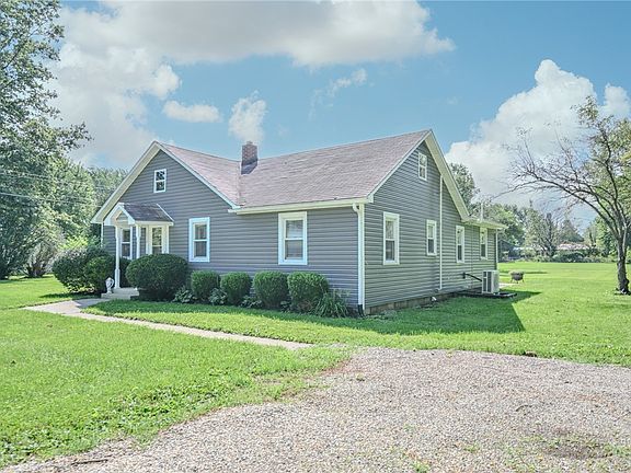 5th image of 312 Yost St