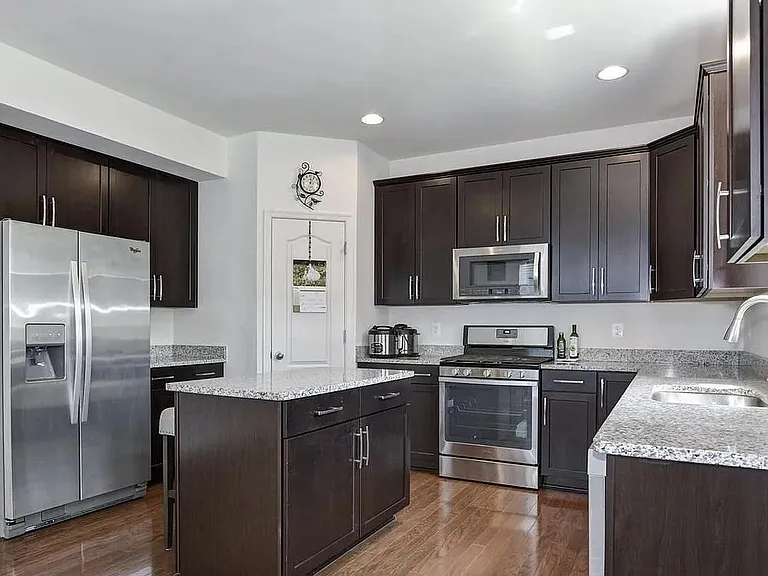 27 Shepherds Hook Way — Photo 3
