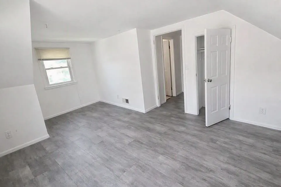 1 bed, $2,100 — Photo 3