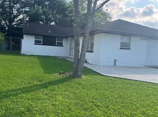 5502 Elm Tree Dr, Houston, TX 77048