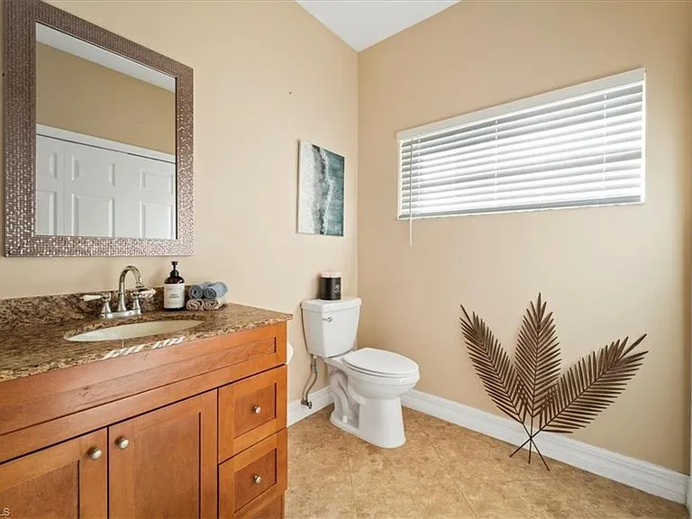 12341 Eagle Pointe Cir — Photo 16