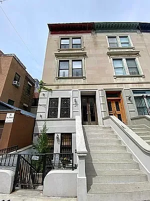 Rented by Bohemia Realty Group | media 27