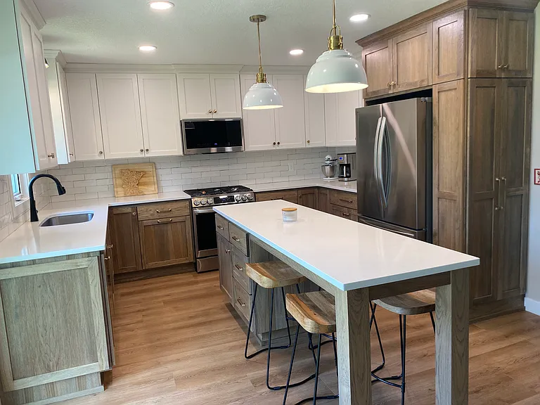305 Circle Ln SE — Photo 3
