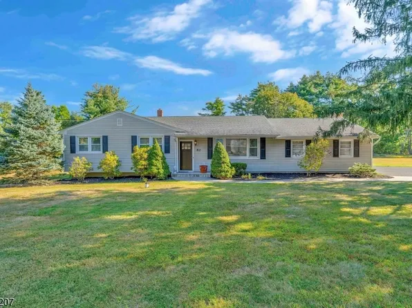 82 Vollers Dr, Branchburg Twp., NJ 08876