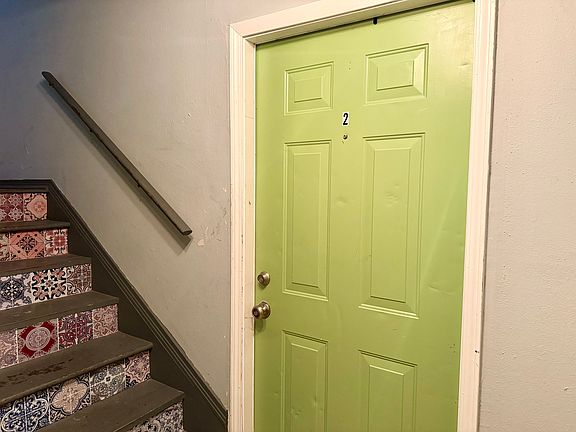 2nd image of 2824 Dalton St #2