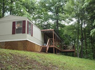 190 Cove Branch Rd, Byrdstown, TN 38549