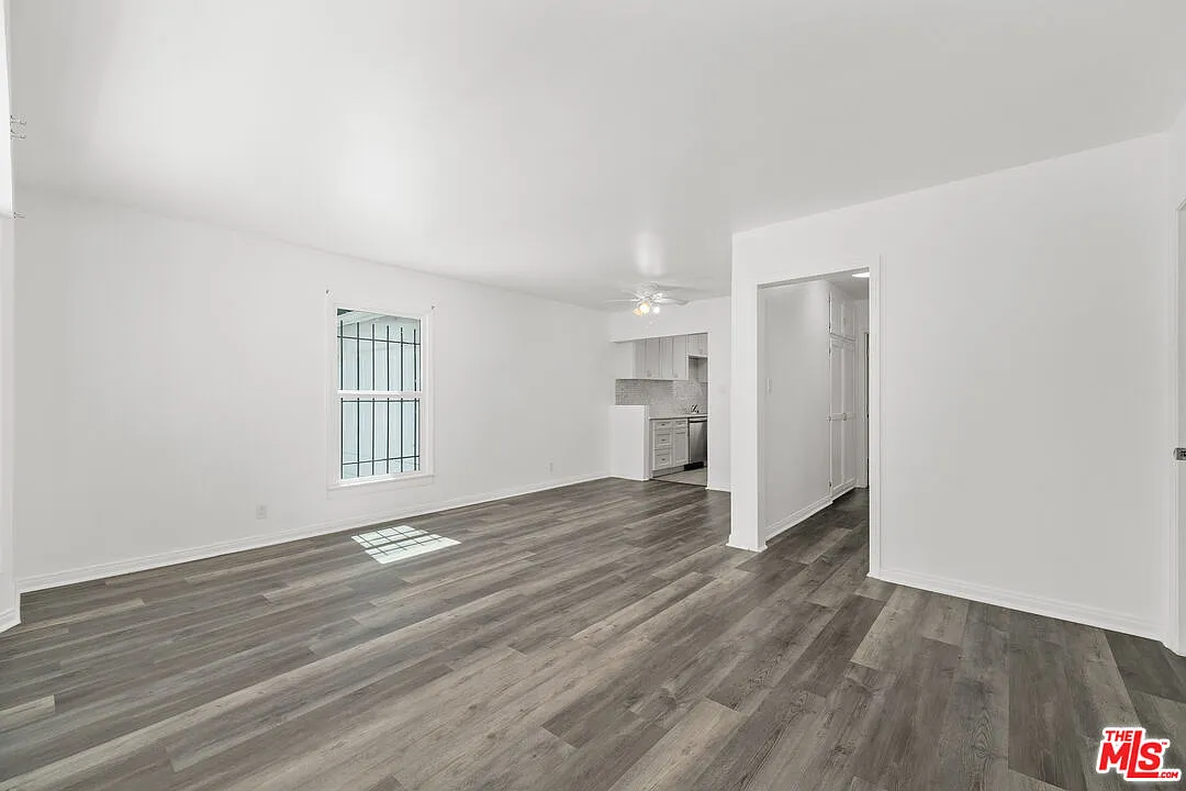 1 bed, 1.0 bath, $3,100 — Photo 3