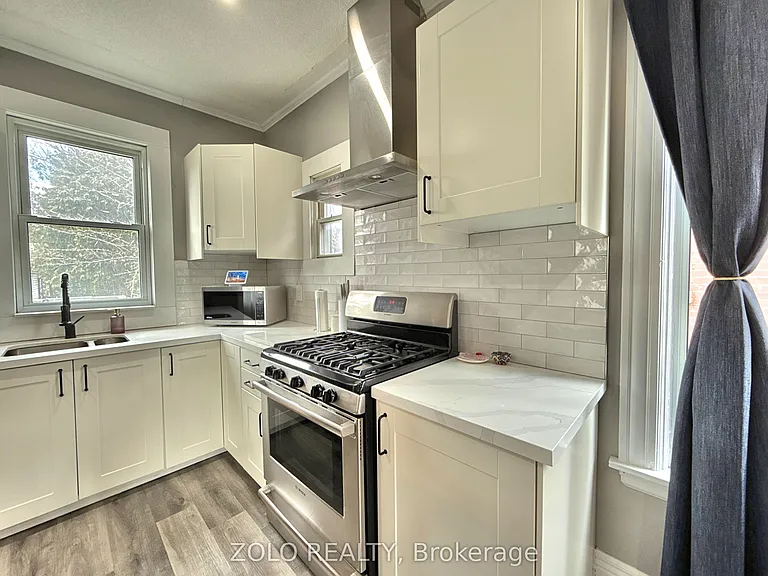 9 4th Ave — Photo 9