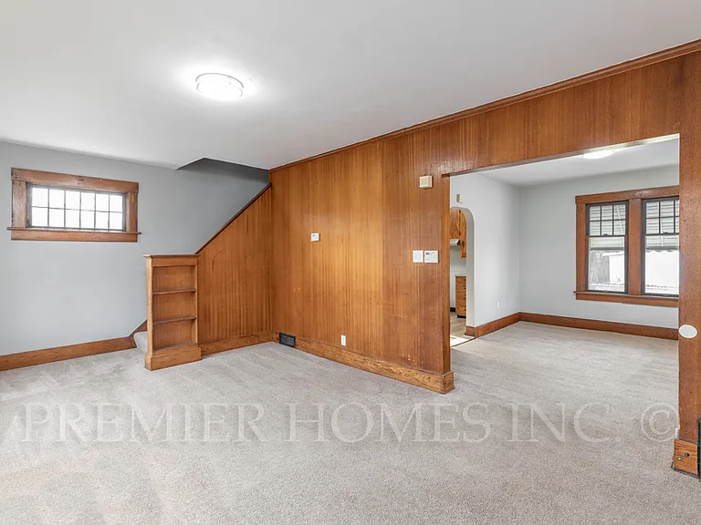 1320 Wilson Pl NW — Photo 4