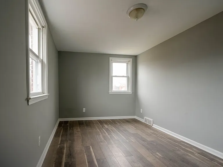357 Holland St — Photo 21