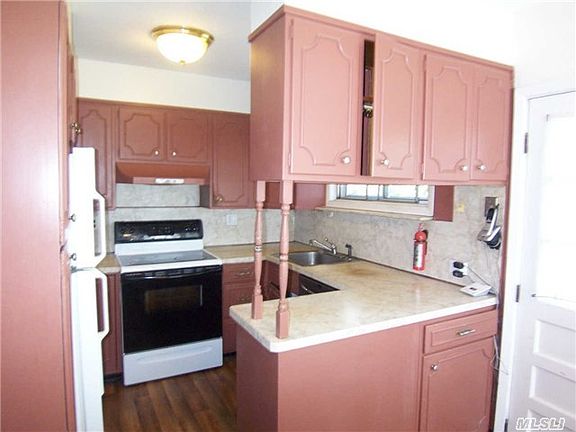 5th image of 2123 Alan Dr