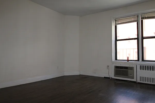 Rented by Blip LLC | media 23