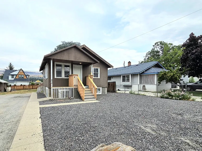 401 Methow St — Photo 8