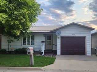 714 Davidson St NW, Elkader, IA 52043