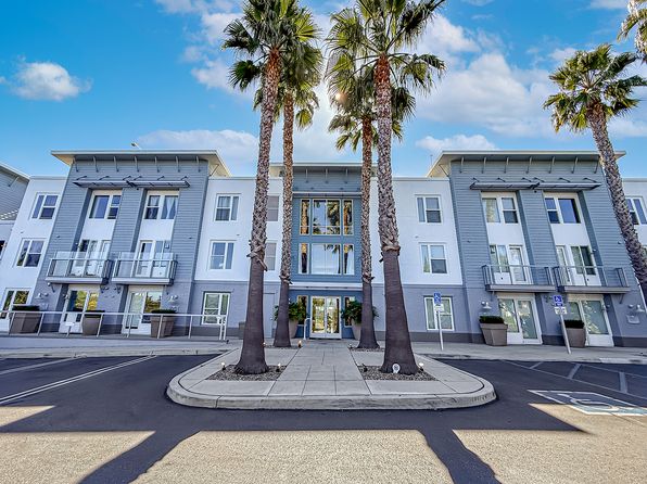 1901 Victoria Ave #110