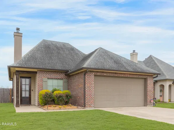 307 Timber Bark Rd, Lafayette, LA 70508