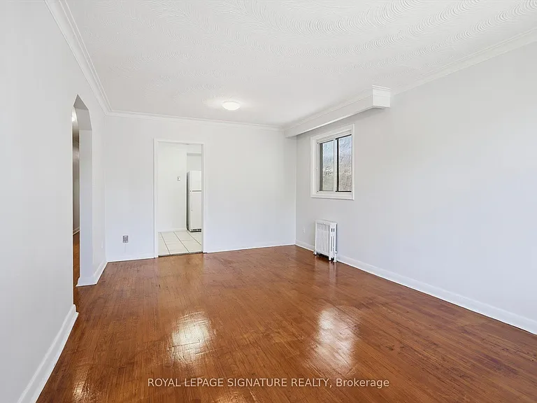 46 Albert Ave #5 — Photo 9