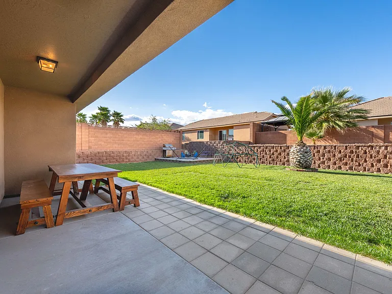 463 Nolina Way — Photo 30