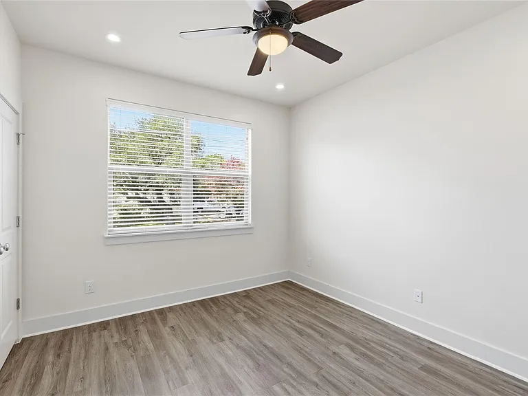 4124 Valley View Rd #4B — Photo 21
