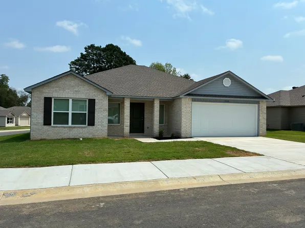 1406 Manor Ct, Searcy, AR 72143