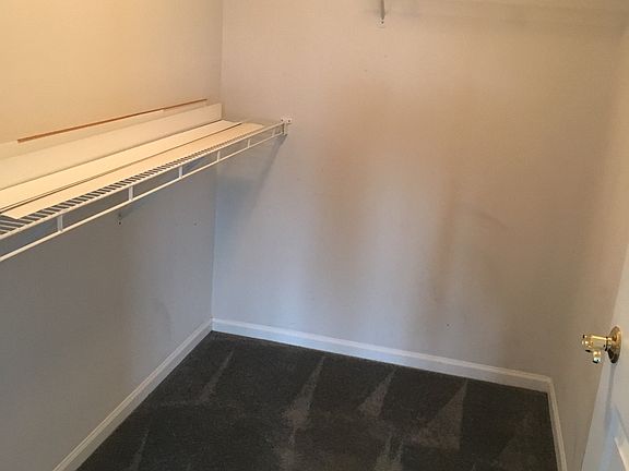 Walk in closet