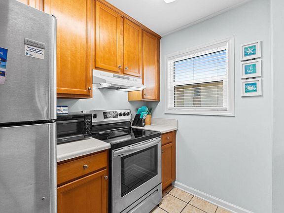 5th image of 17462 Front Beach Rd W #2B6