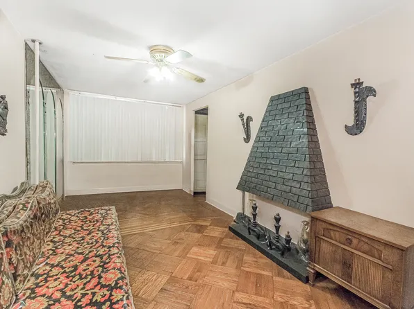 2215 West 6th Street image 10 of 28