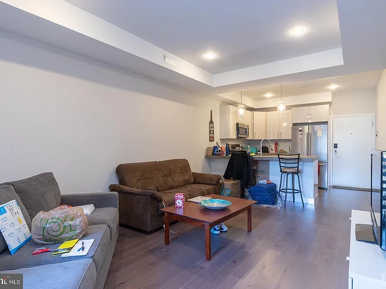 938 New Market St #304 — Photo 5