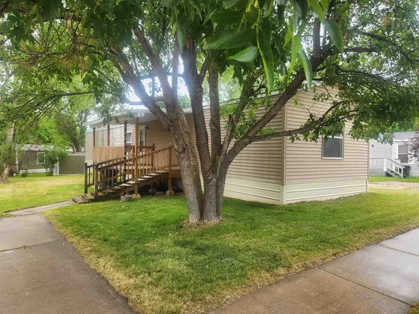 1204 Elkhorn Peak Ln, Spearfish, SD 57783